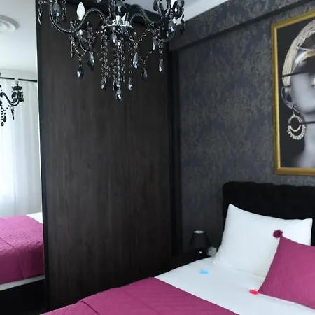 Aljosa Luxury * ג'אגודינה